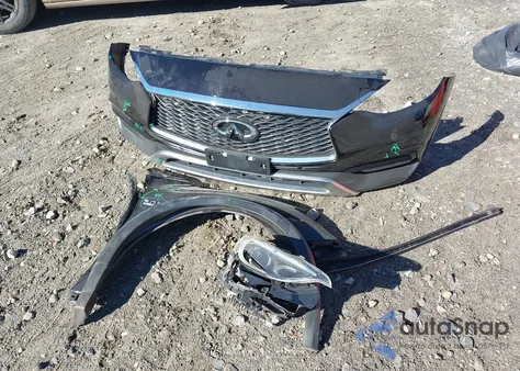 2017 Infiniti Qx30 Premium z USA, uszkodzony, nr VIN SJKCH5CR1HA021889